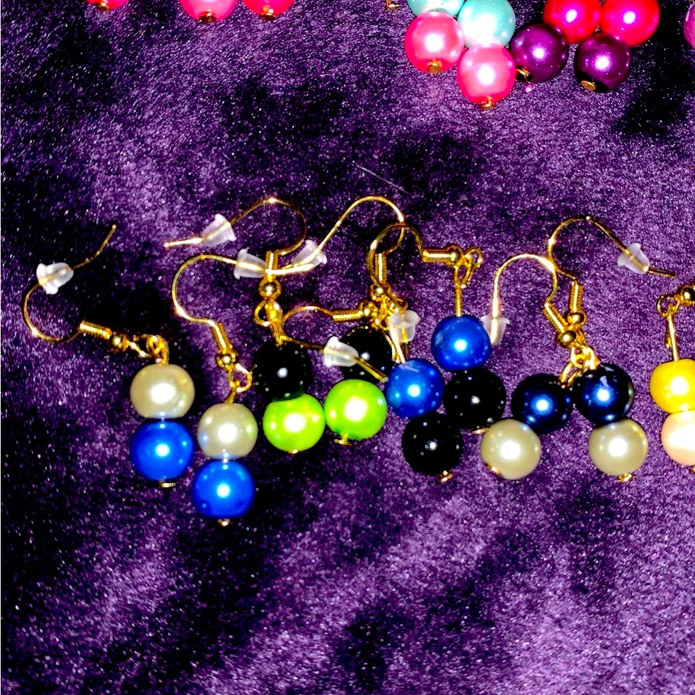 Surprise silver pack of pearl earrings 2
